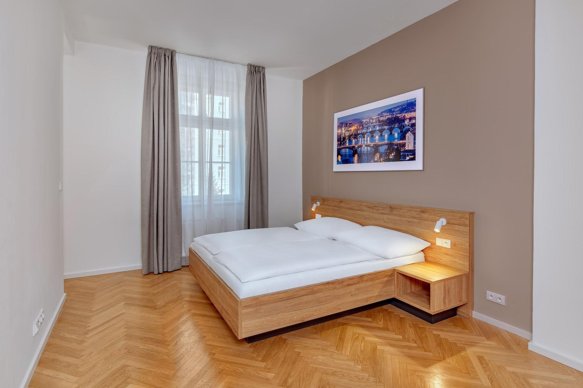 Downtown Suites Kodanska Прага Экстерьер фото