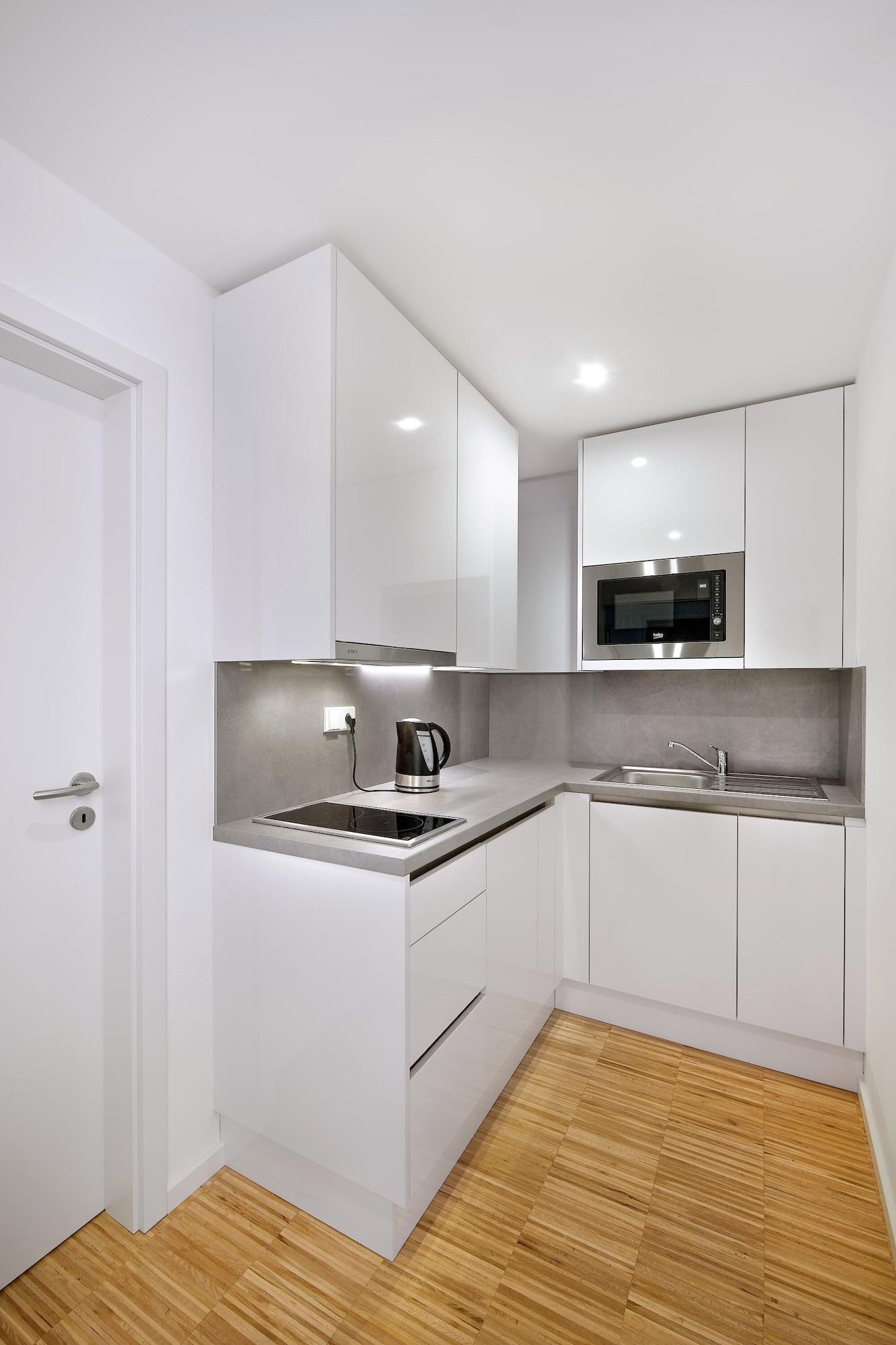 Downtown Suites Kodanska Прага Экстерьер фото