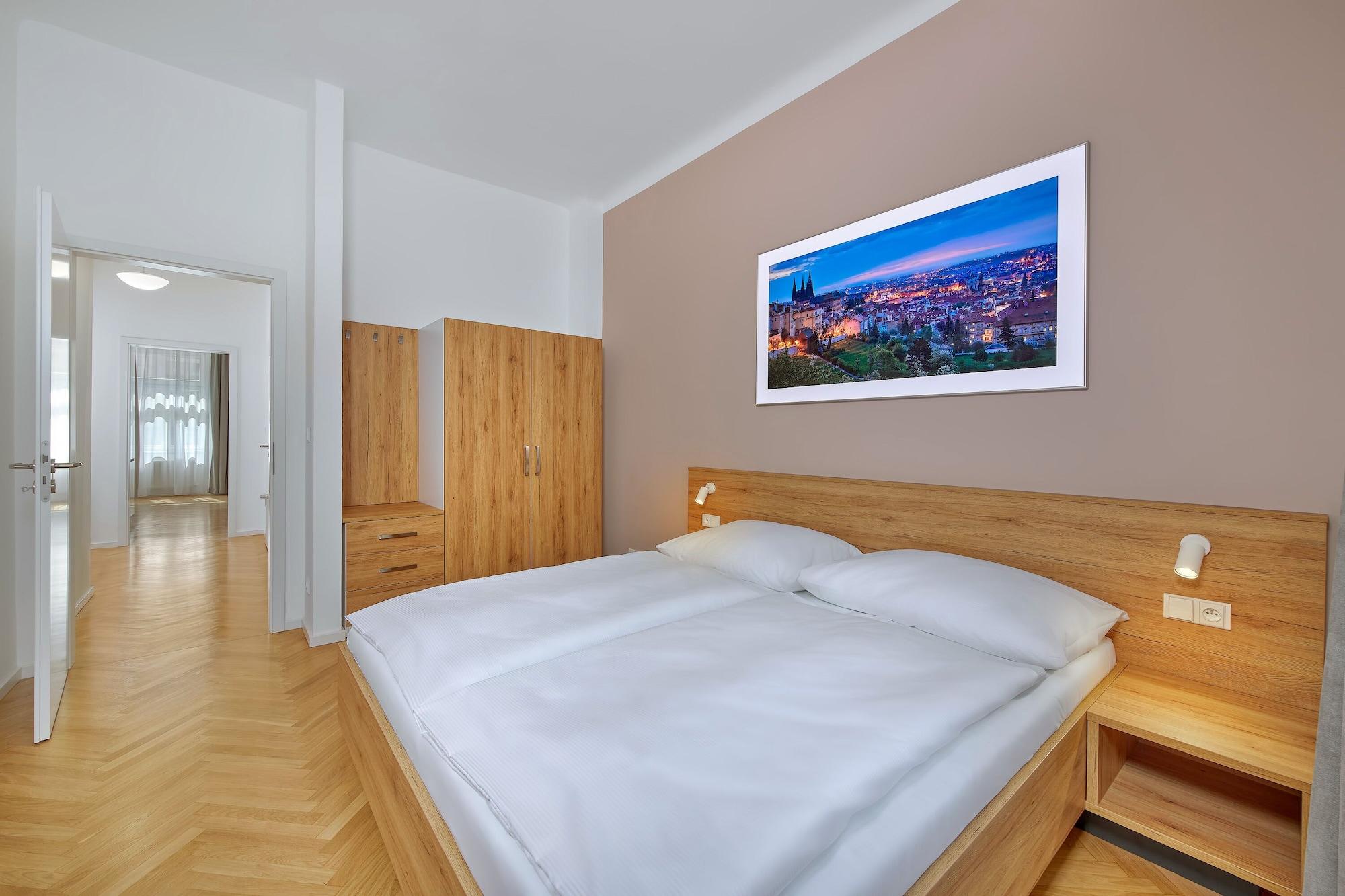 Downtown Suites Kodanska Прага Экстерьер фото